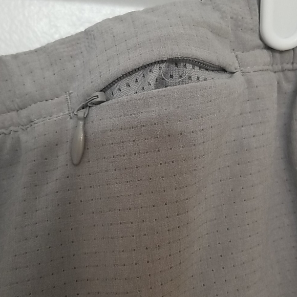 Reebok Ladies Size Small Shorts Grey - Picture 5 of 8